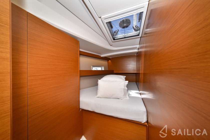 Sun Odyssey 490 - Yacht Charter Sailica