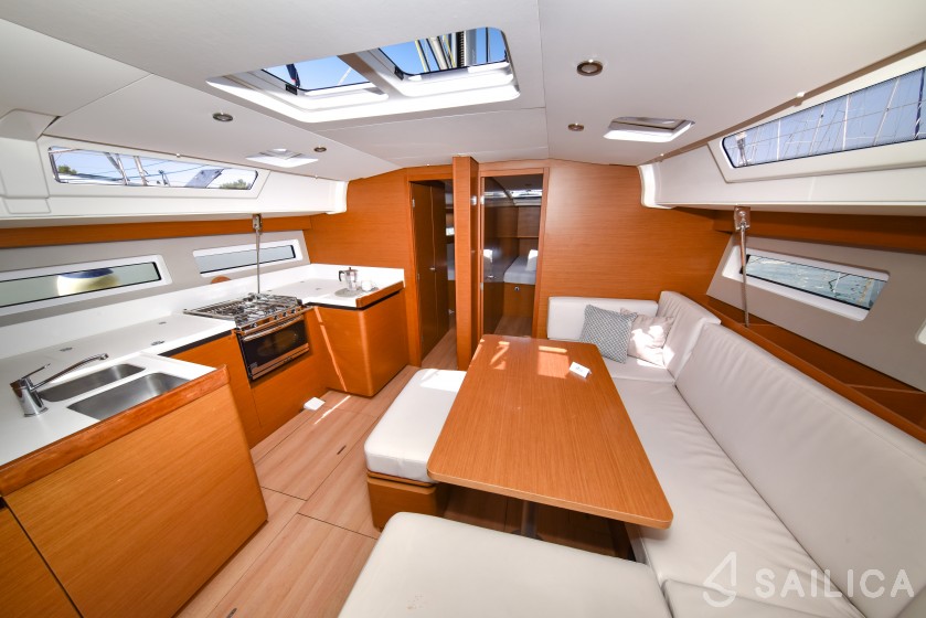 Sun Odyssey 490 - Yacht Charter Sailica