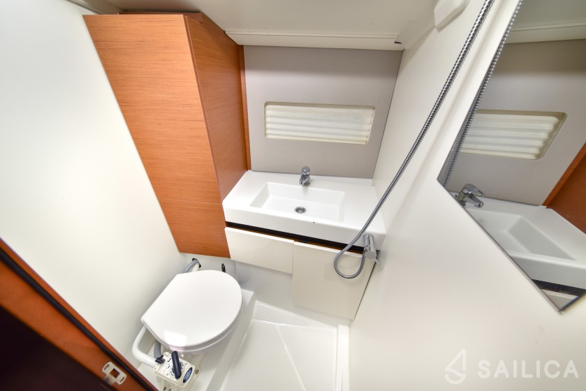 Sun Odyssey 490 - Yacht Charter Sailica