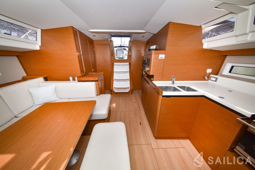 Sun Odyssey 490 - Yacht Charter Sailica