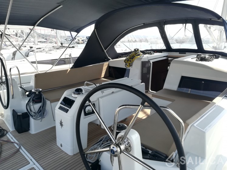 Sun Odyssey 490 - Yacht Charter Sailica