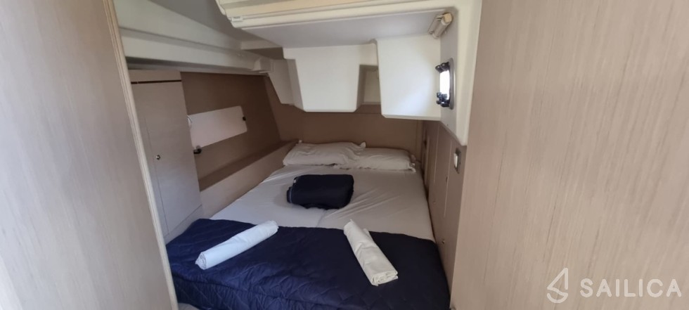 Oceanis 46.1 - Yacht Charter Sailica