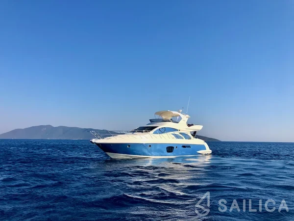 Azimut 55 - Yacht Charter Sailica