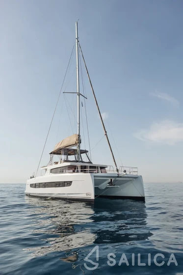 Bali 4.8  - Yacht Charter Sailica