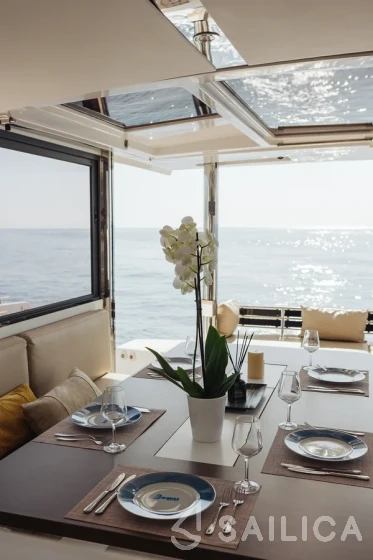 Bali 4.8  - Yacht Charter Sailica
