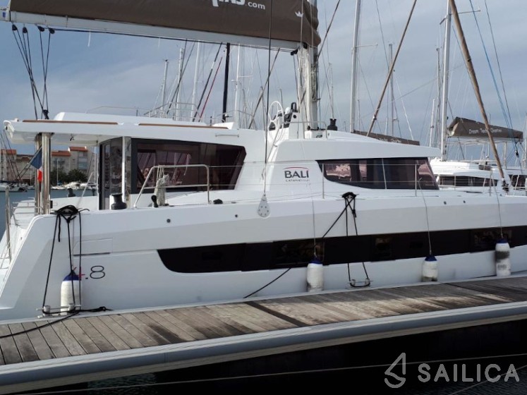 Bali 4.8  - Yacht Charter Sailica