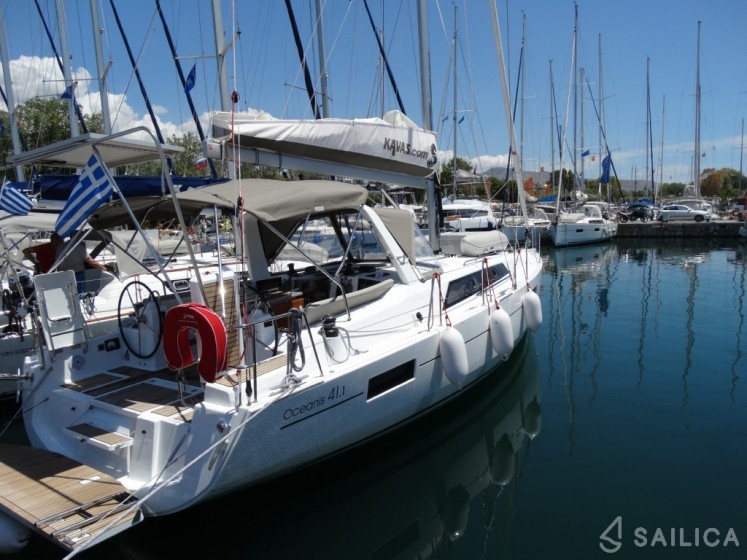 Oceanis 41.1 - Yacht Charter Sailica