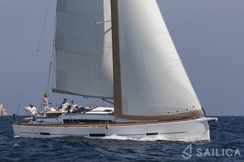 Dufour 460 GL - Yacht Charter Sailica