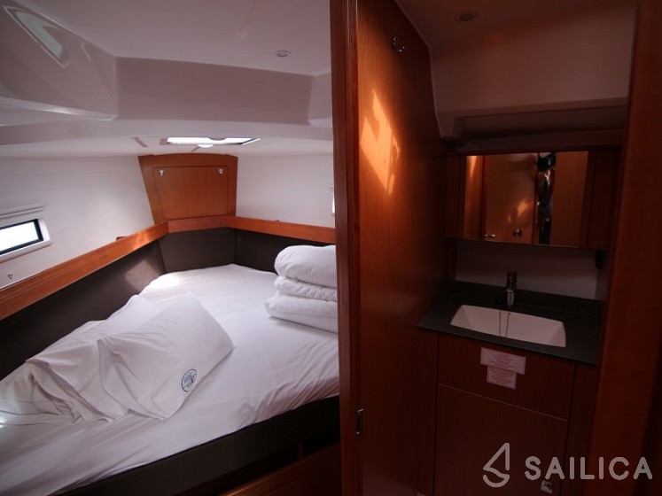 Bavaria 41 Cruiser - Yacht Charter Sailica