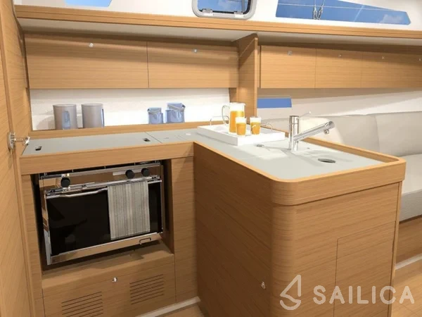 Dufour 360 GL - Yacht Charter Sailica