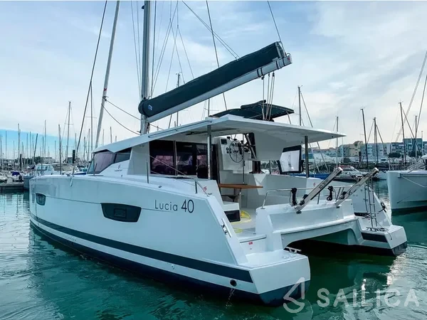 Lucia 40 - Yacht Charter Sailica
