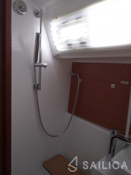 Dufour 430 - Yacht Charter Sailica