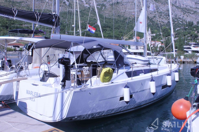 Dufour 430 - Yacht Charter Sailica