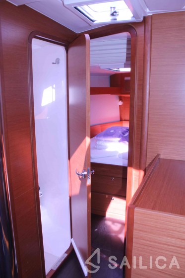 Dufour 430 - Yacht Charter Sailica