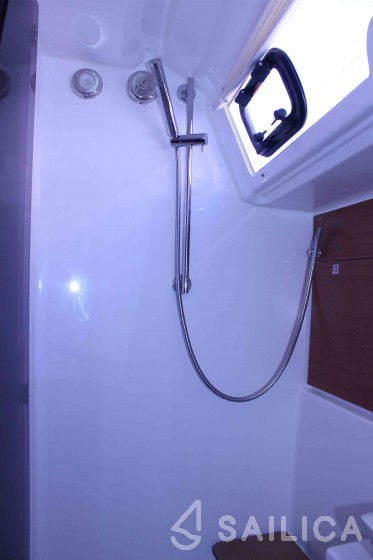 Dufour 430 - Yacht Charter Sailica