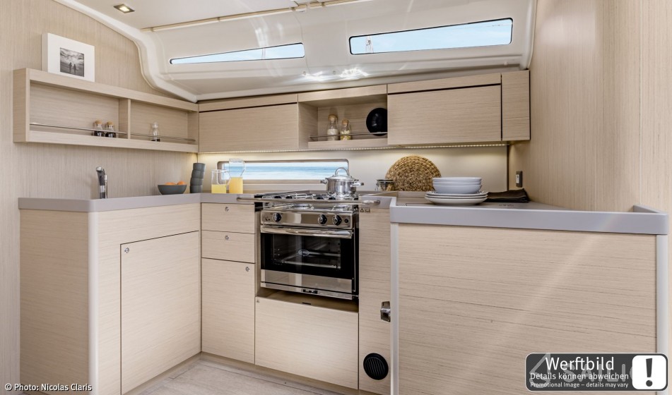 Oceanis 40.1 - Yacht Charter Sailica