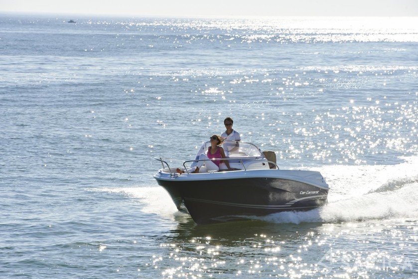 Cap Camarat 5.5 WA S2 - Yacht Charter Sailica