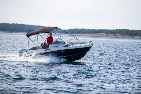 Cap Camarat 5.5 WA S2 - Yacht Charter Sailica