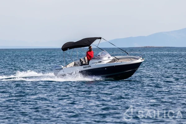 Cap Camarat 5.5 WA S2 - Yacht Charter Sailica