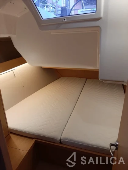 Dufour 430 - Yacht Charter Sailica