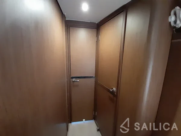 Oceanis 46.1 - Yacht Charter Sailica