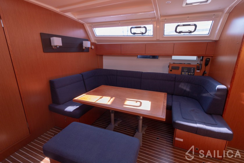Bavaria 46 Cruiser - Yacht Charter Sailica