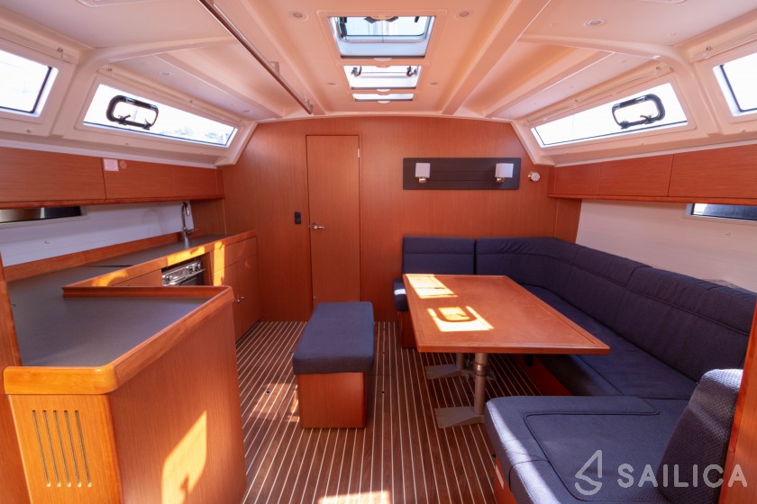 Bavaria 46 Cruiser - Yacht Charter Sailica