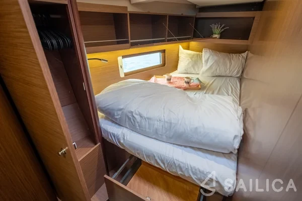 Oceanis 46.1 - Yacht Charter Sailica