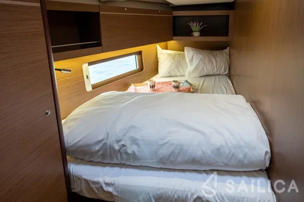 Oceanis 46.1 - Yacht Charter Sailica