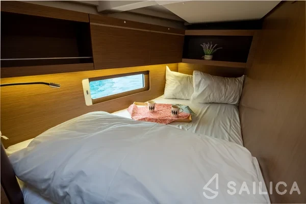 Oceanis 46.1 - Yacht Charter Sailica
