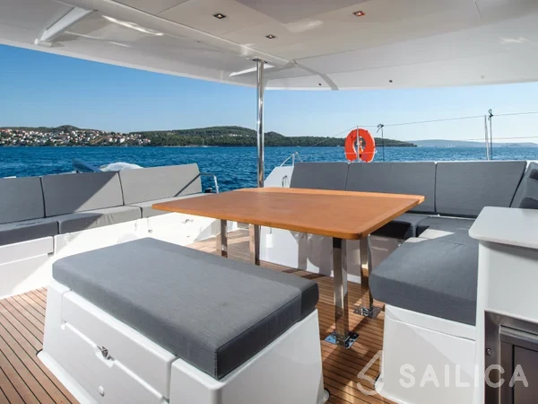 Saba 50 - Yacht Charter Sailica