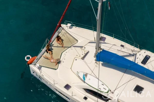 Leopard 44 - Yacht Charter Sailica