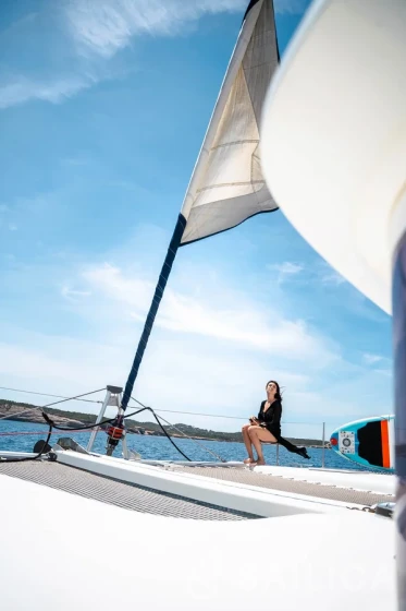 Lagoon 400 - Yacht Charter Sailica