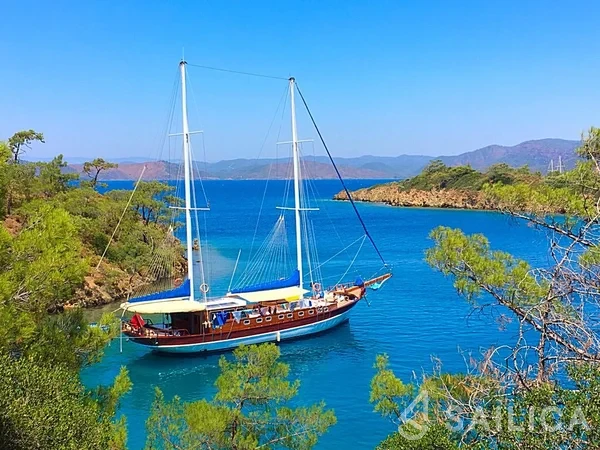 Gulet - Yacht Charter Sailica