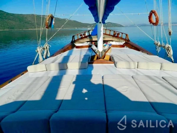 Gulet - Yacht Charter Sailica