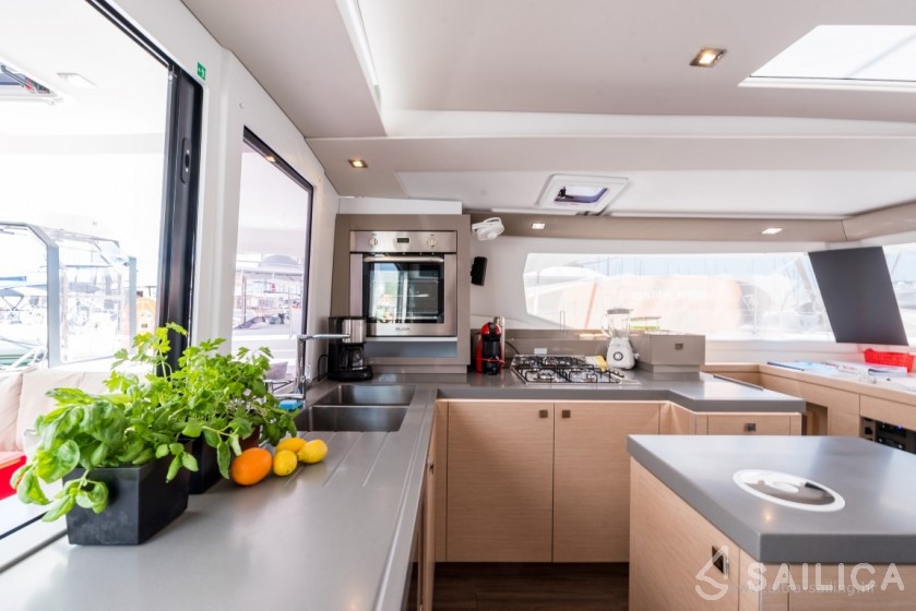 Saona 47 - Yacht Charter Sailica
