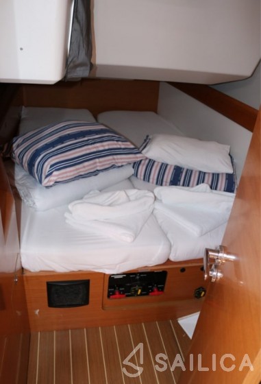 Sun Odyssey 469 - Yacht Charter Sailica