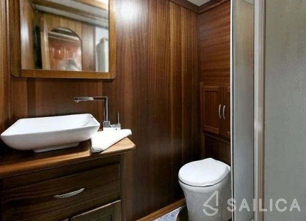 Gulet - Yacht Charter Sailica