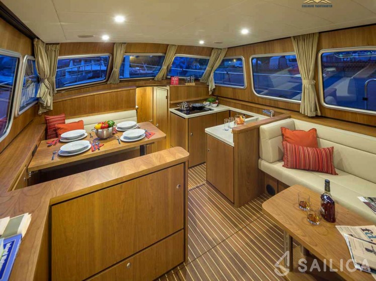 Linssen Grand Sturdy 35.0 AC - Yacht Charter Sailica