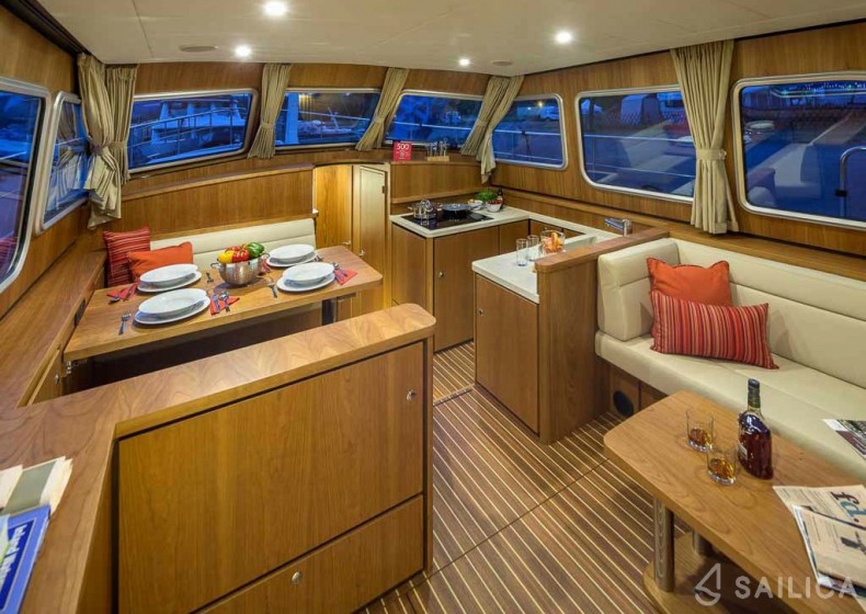 Linssen Grand Sturdy 35.0 AC - Yacht Charter Sailica
