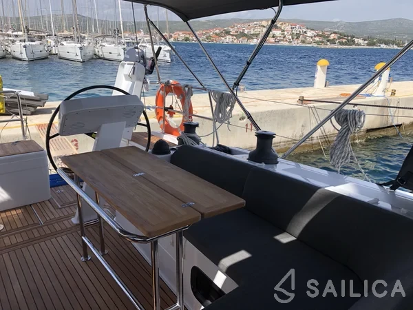 Hanse 508 - Yacht Charter Sailica