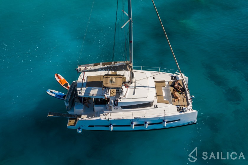 Bali 4.1 - Yacht Charter Sailica