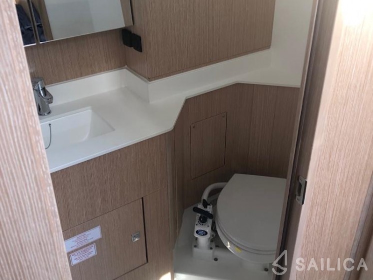 Bavaria C45 - Yacht Charter Sailica