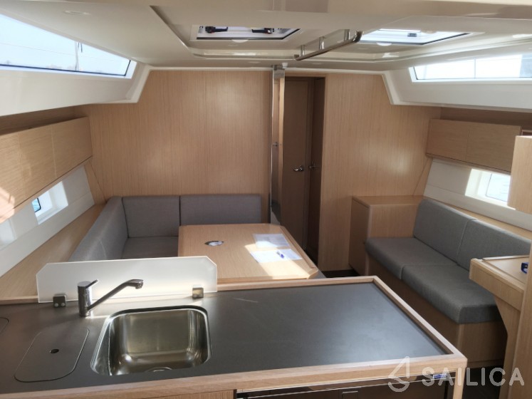 Bavaria C45 - Yacht Charter Sailica
