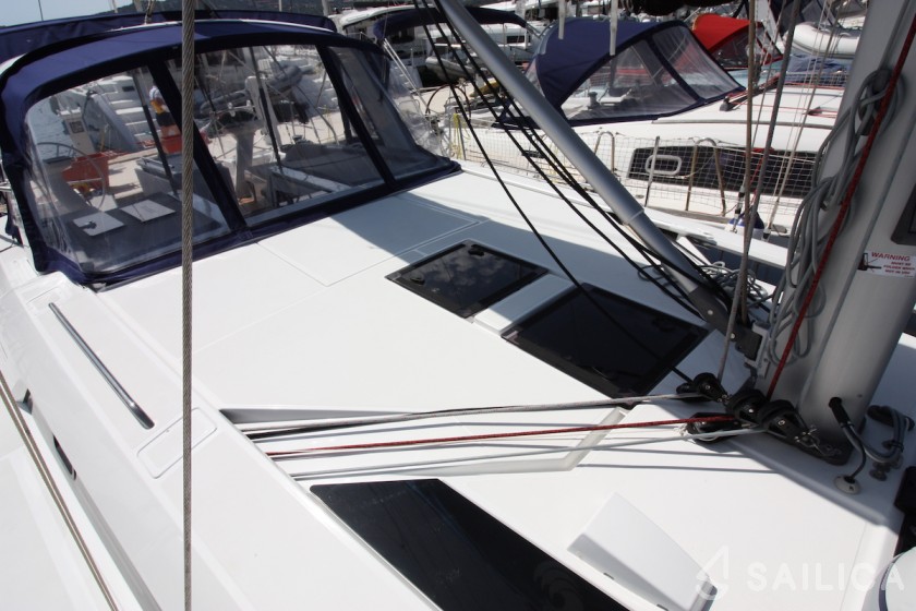 Oceanis 46.1 - Yacht Charter Sailica