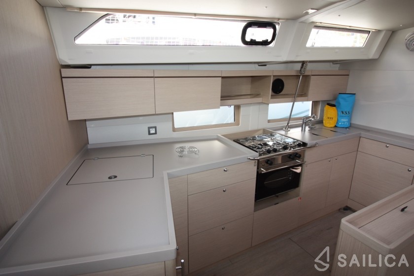 Oceanis 46.1 - Yacht Charter Sailica