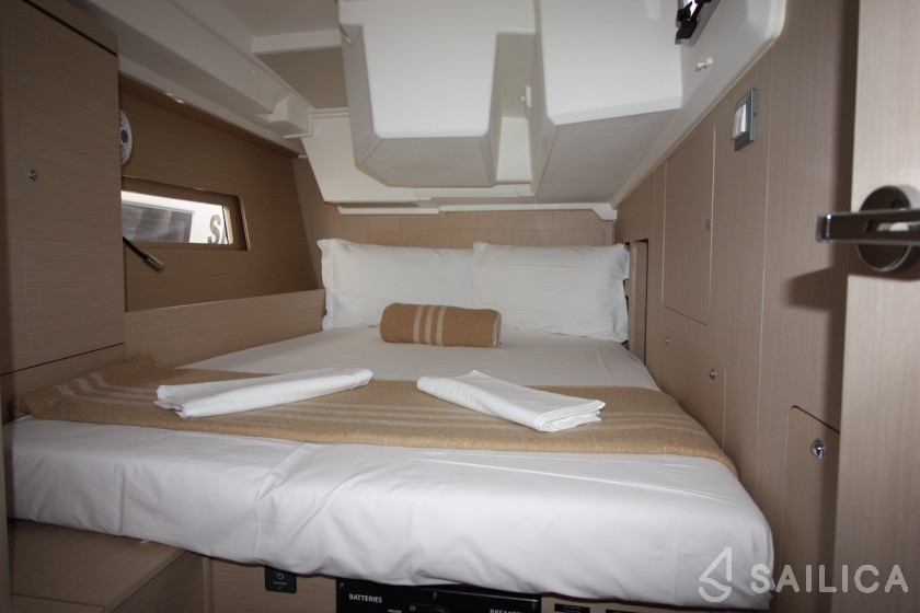 Oceanis 46.1 - Yacht Charter Sailica