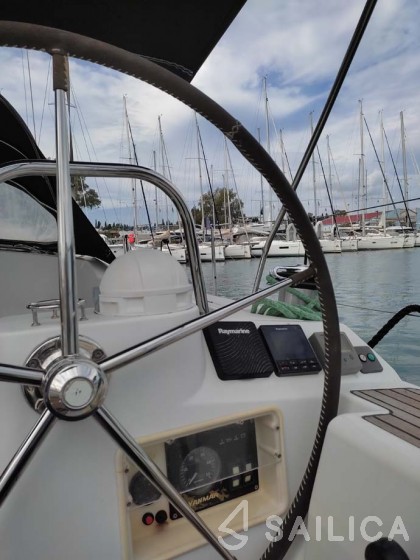 Sun Odyssey 44i - Yacht Charter Sailica