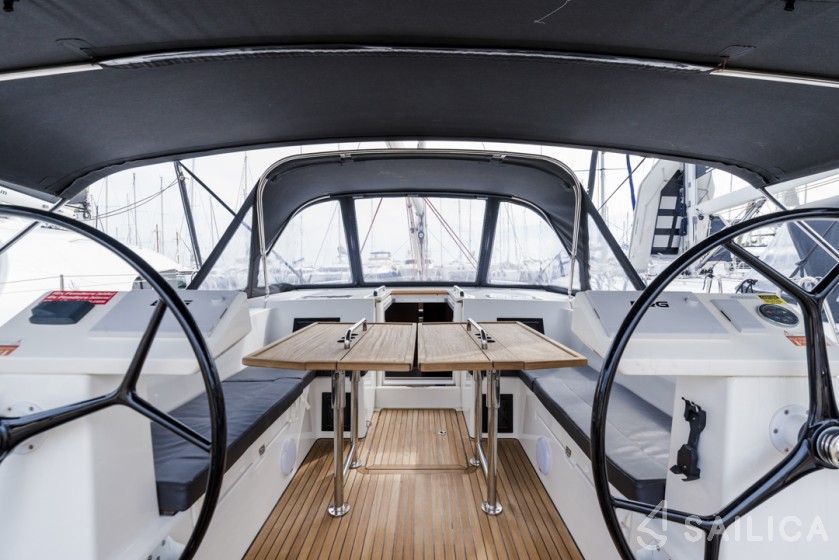 Bavaria C45 - Yacht Charter Sailica