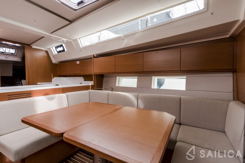 Bavaria C45 - Yacht Charter Sailica